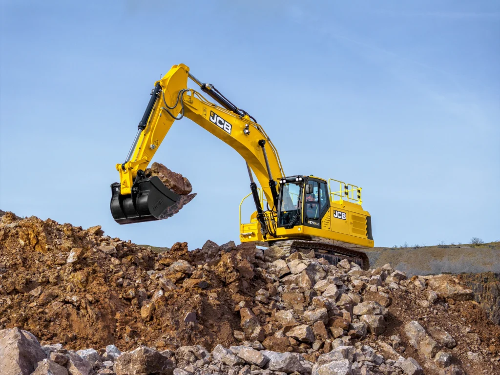 JCB 370X